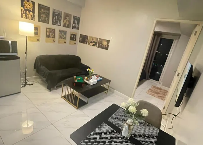 Dhauz Staycation5 Apartment *